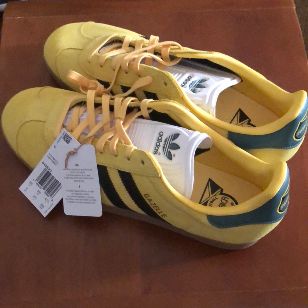 Adidas Jamaica Gazelle Yellow and Green Sneakers